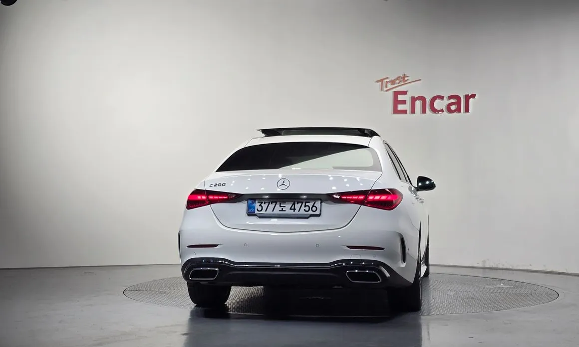 Mercedes-Benz C-Class