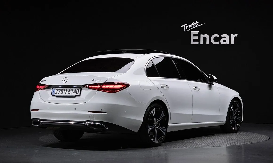 Mercedes-Benz C-Class