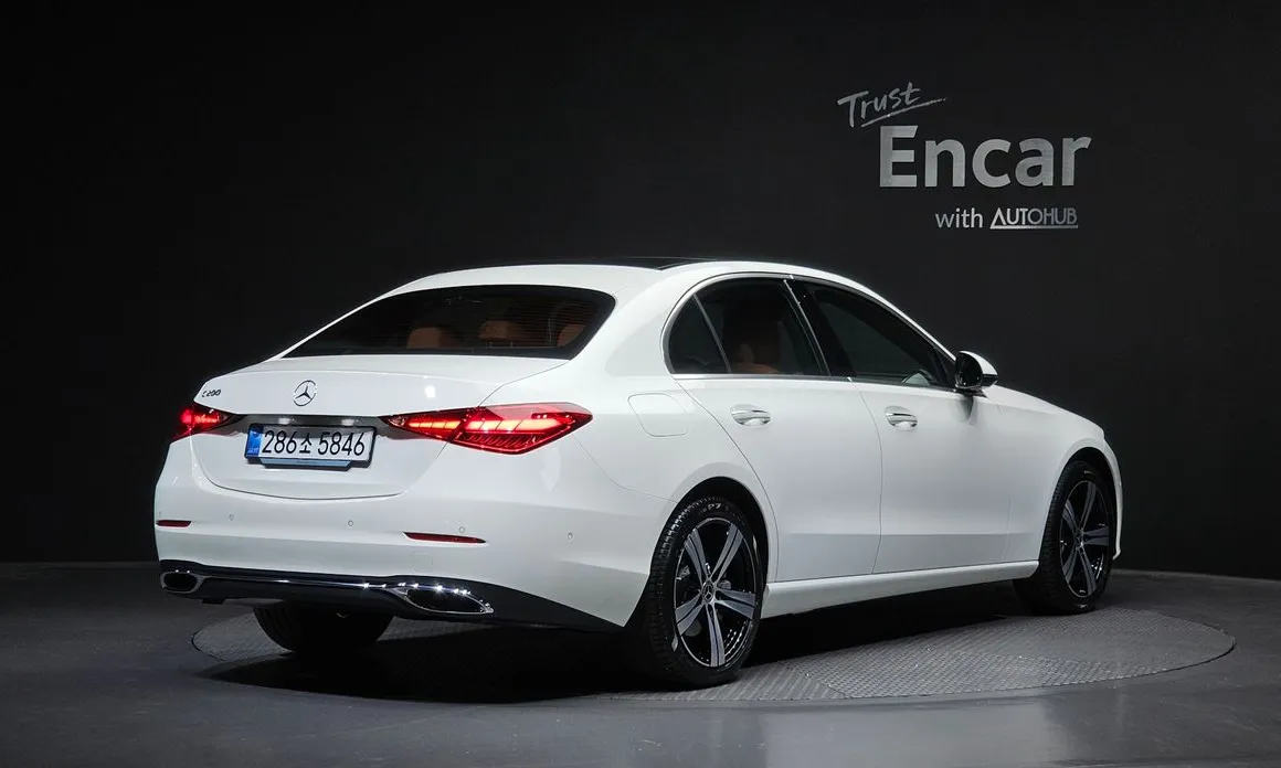 Mercedes-Benz C-Class