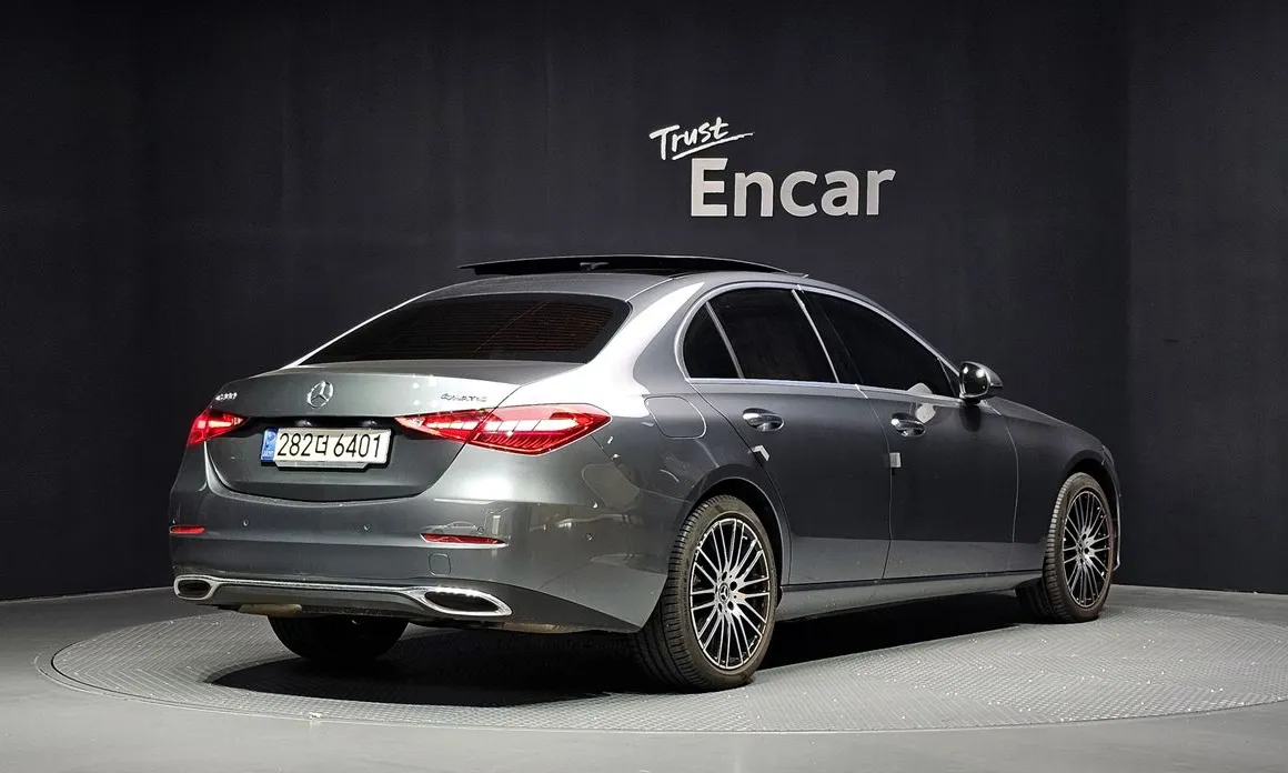 Mercedes-Benz C-Class