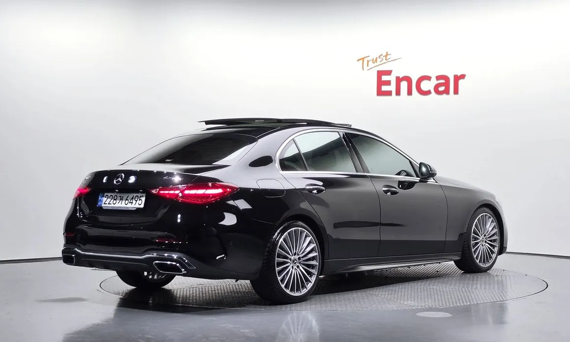 Mercedes-Benz C-Class