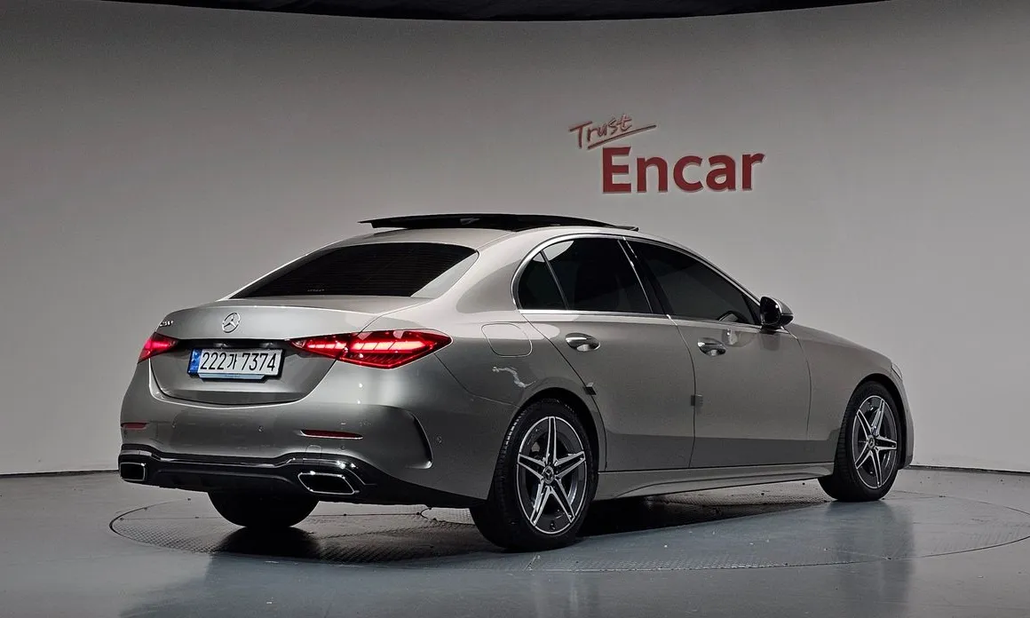 Mercedes-Benz C-Class