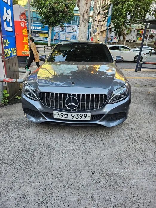 Mercedes-Benz C-Class