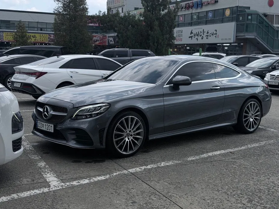 Mercedes-Benz C-Class