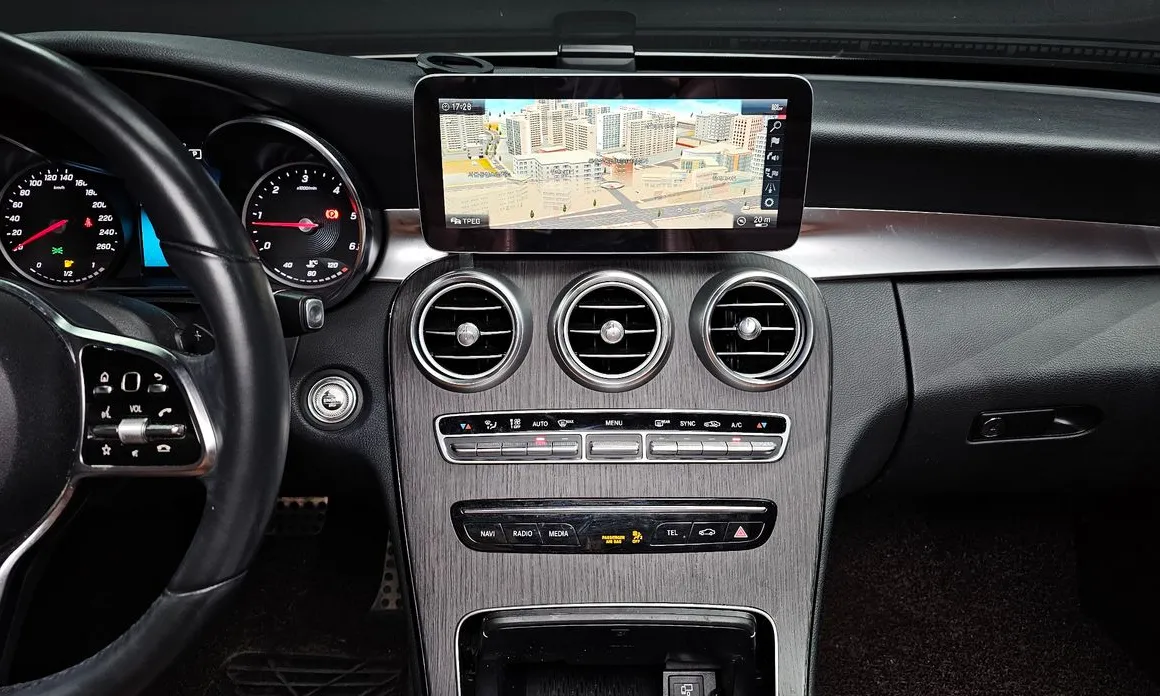 Mercedes-Benz C-Class