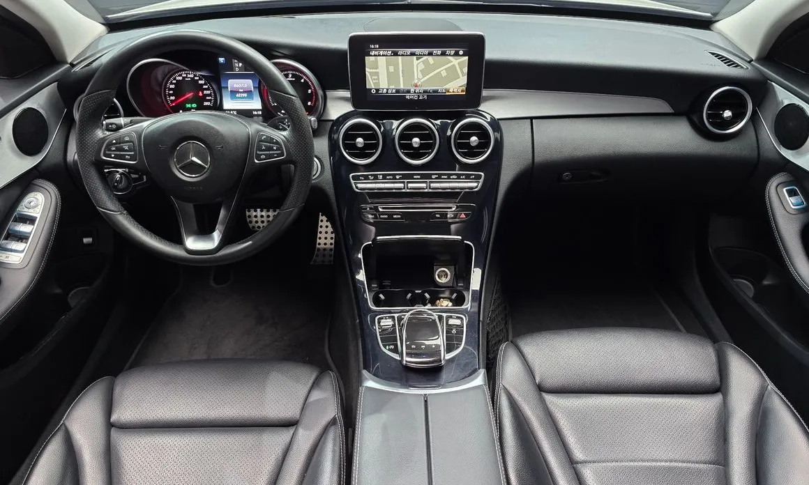 Mercedes-Benz C-Class