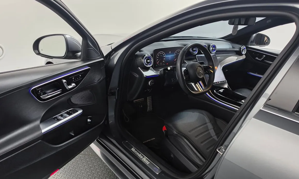 Mercedes-Benz C-Class