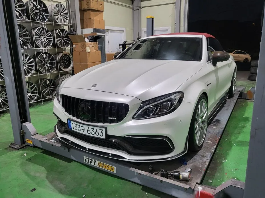 Mercedes-Benz C-Class