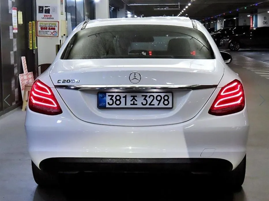 Mercedes-Benz C-Class