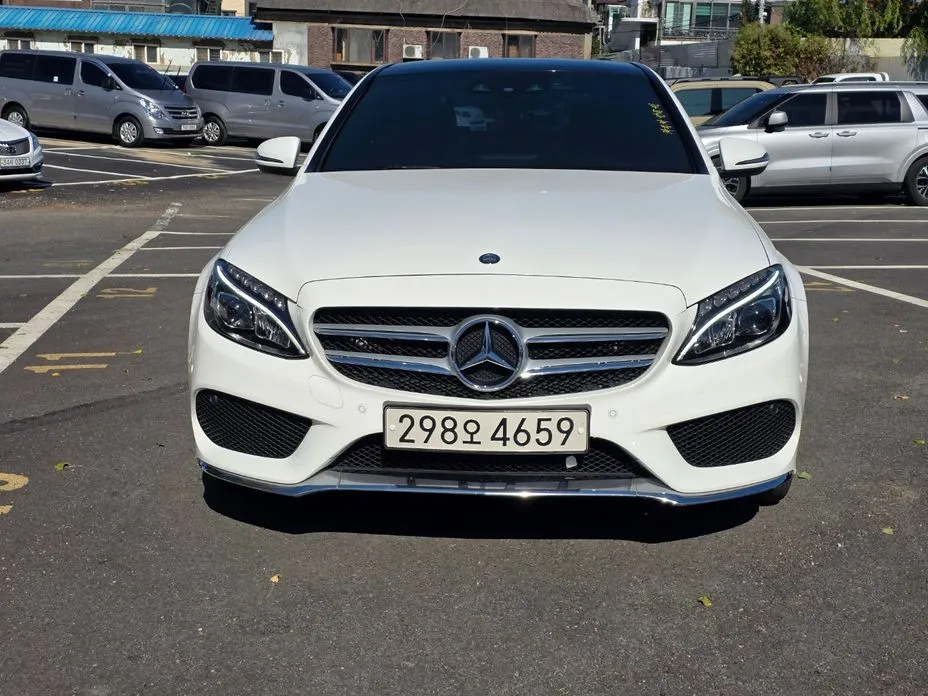 Mercedes-Benz C-Class