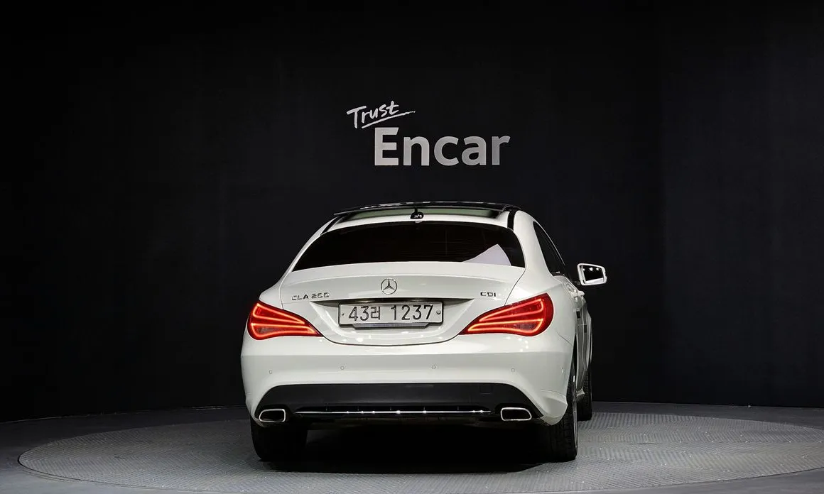 Mercedes-Benz CLA-Class