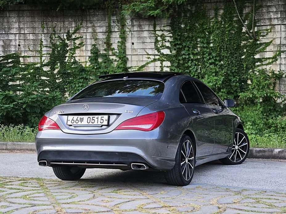 Mercedes-Benz CLA-Class