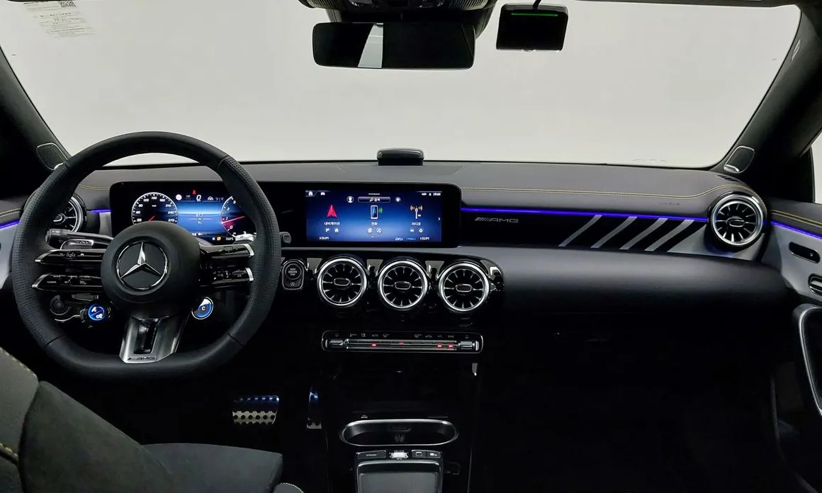 Mercedes-Benz CLA-Class