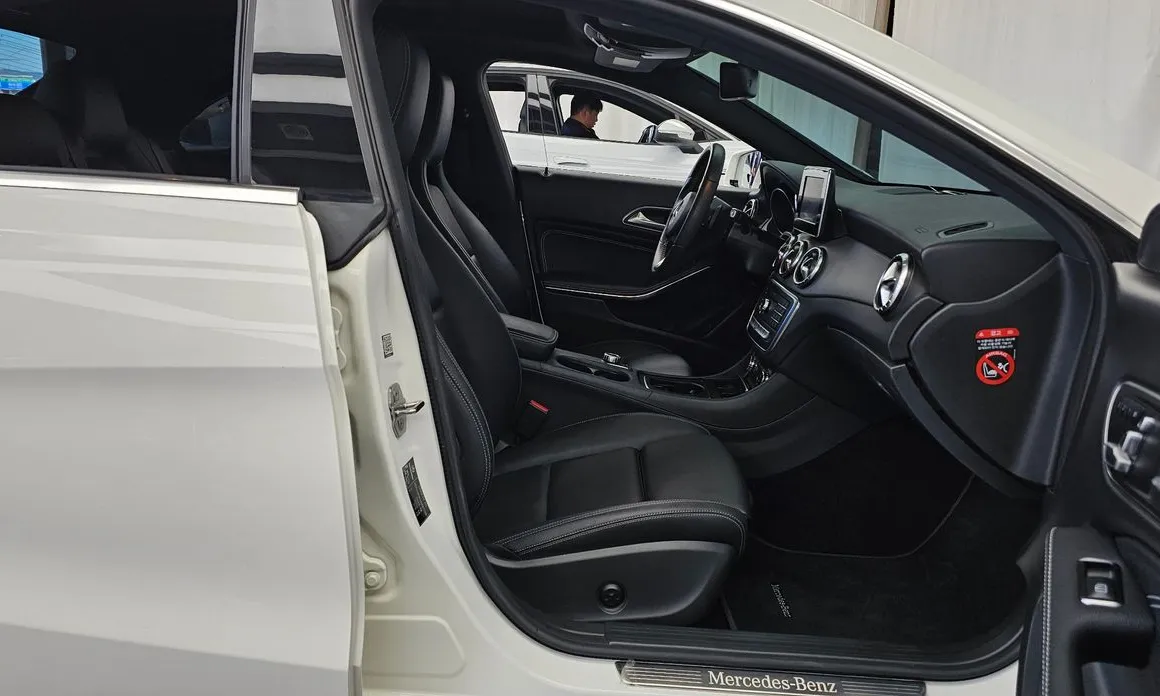 Mercedes-Benz CLA-Class