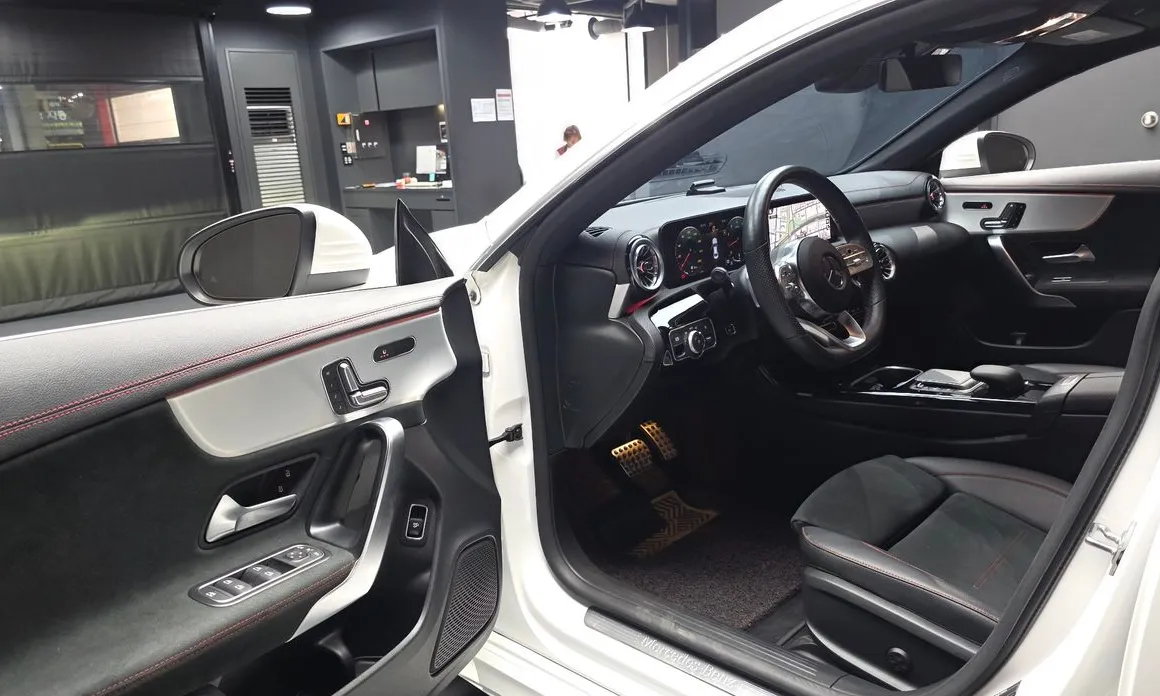 Mercedes-Benz CLA-Class