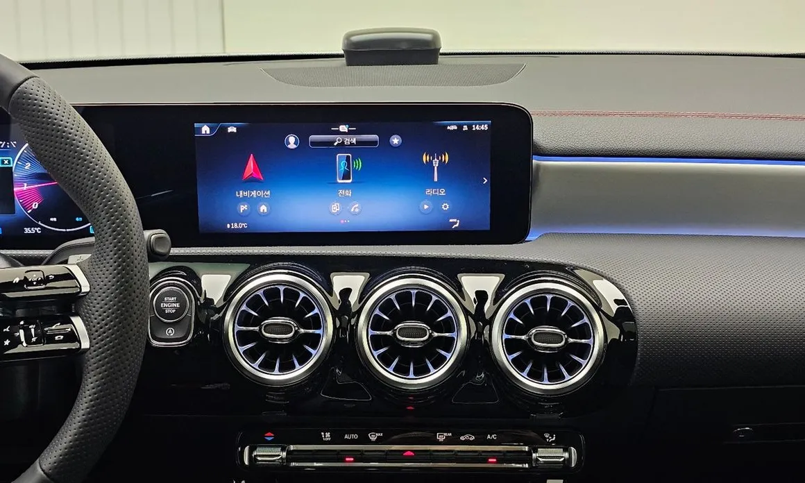 Mercedes-Benz CLA-Class