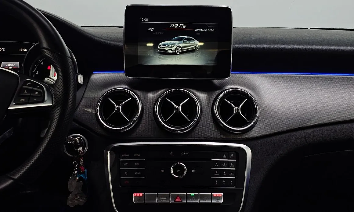 Mercedes-Benz CLA-Class
