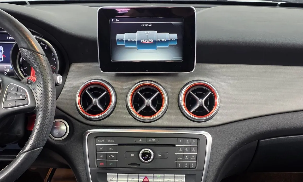 Mercedes-Benz CLA-Class