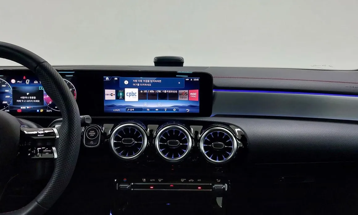 Mercedes-Benz CLA-Class