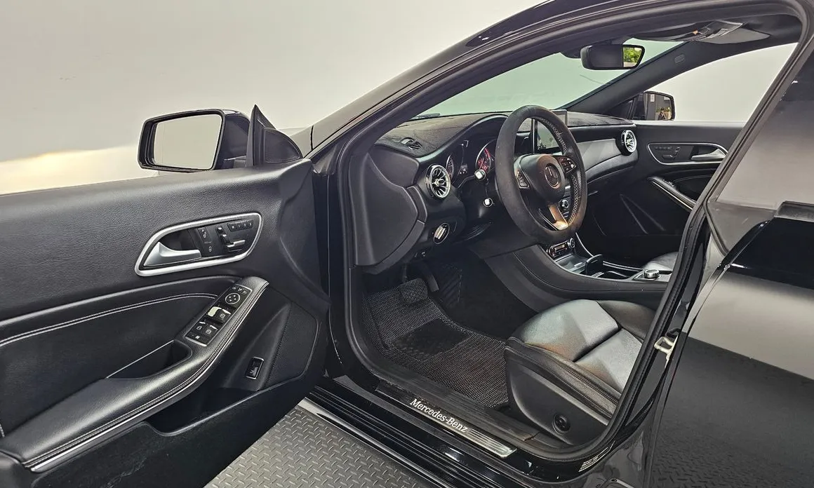 Mercedes-Benz CLA-Class