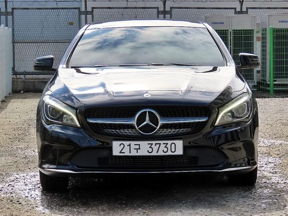 Mercedes-Benz CLA-Class