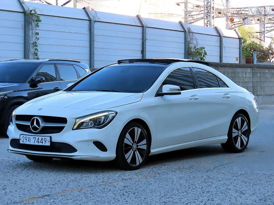 Mercedes-Benz CLA-Class
