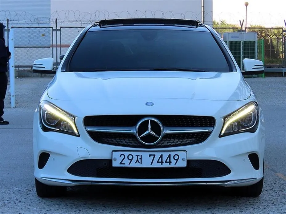 Mercedes-Benz CLA-Class