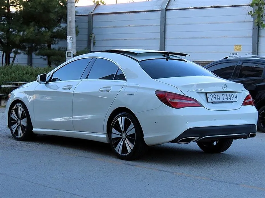 Mercedes-Benz CLA-Class