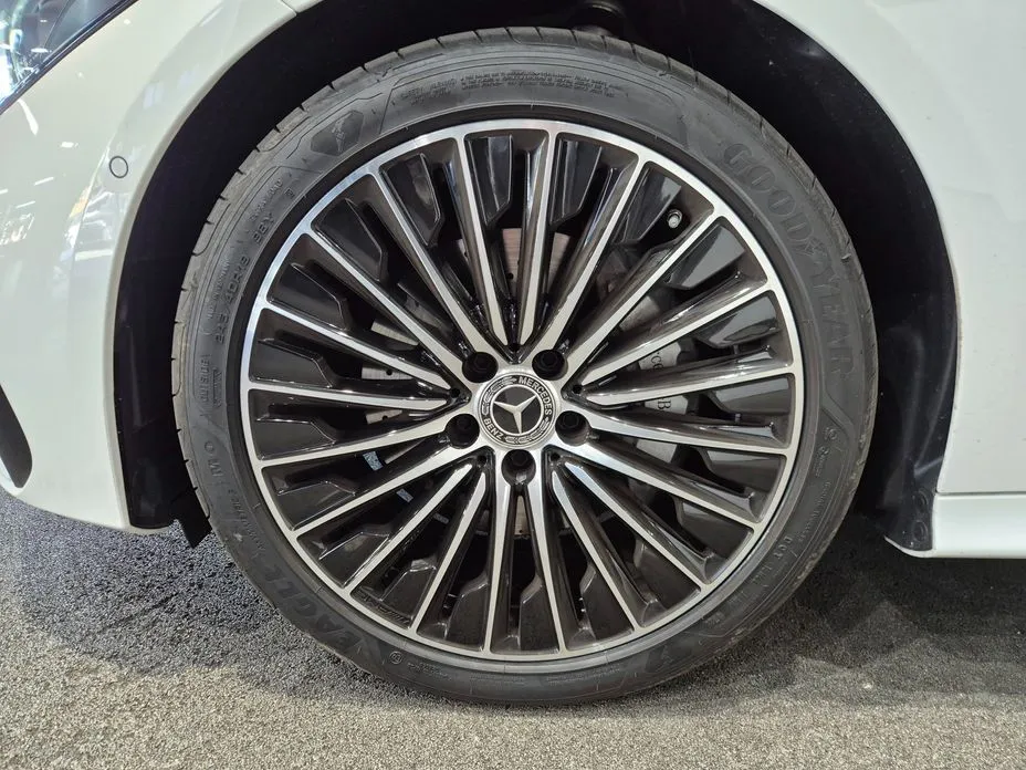 Mercedes-Benz CLE-Class