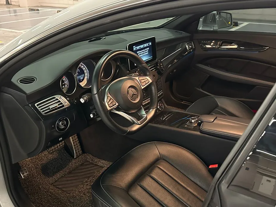Mercedes-Benz CLS-Class