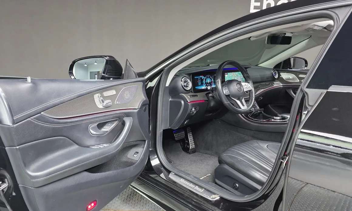Mercedes-Benz CLS-Class