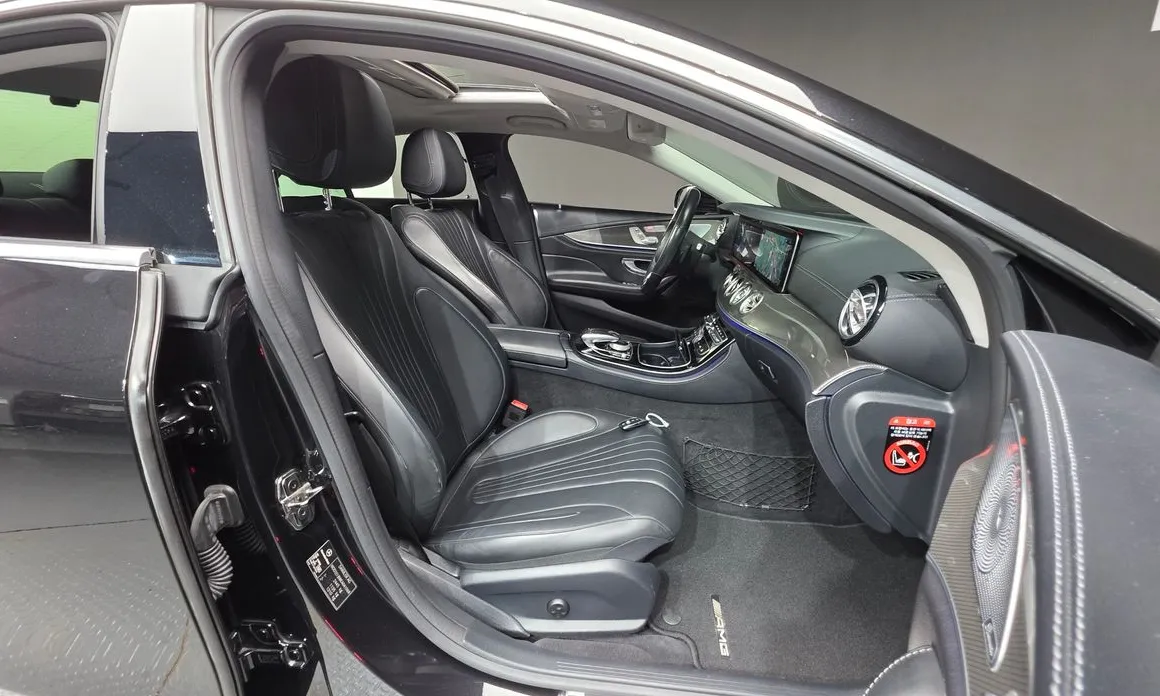 Mercedes-Benz CLS-Class