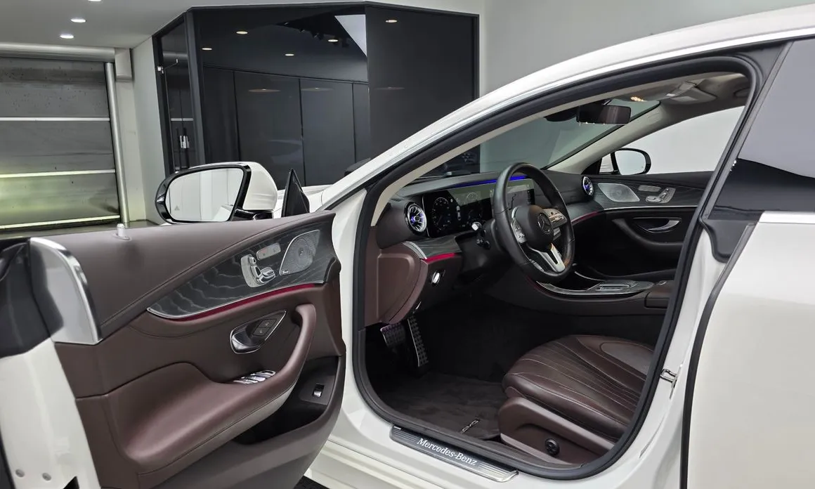Mercedes-Benz CLS-Class
