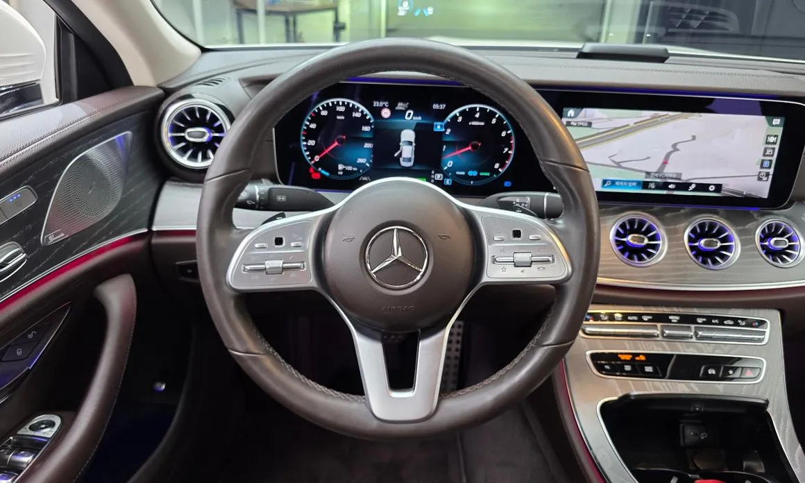 Mercedes-Benz CLS-Class