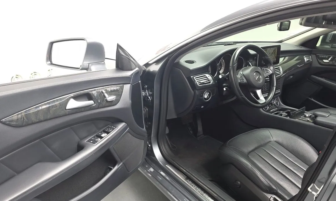 Mercedes-Benz CLS-Class