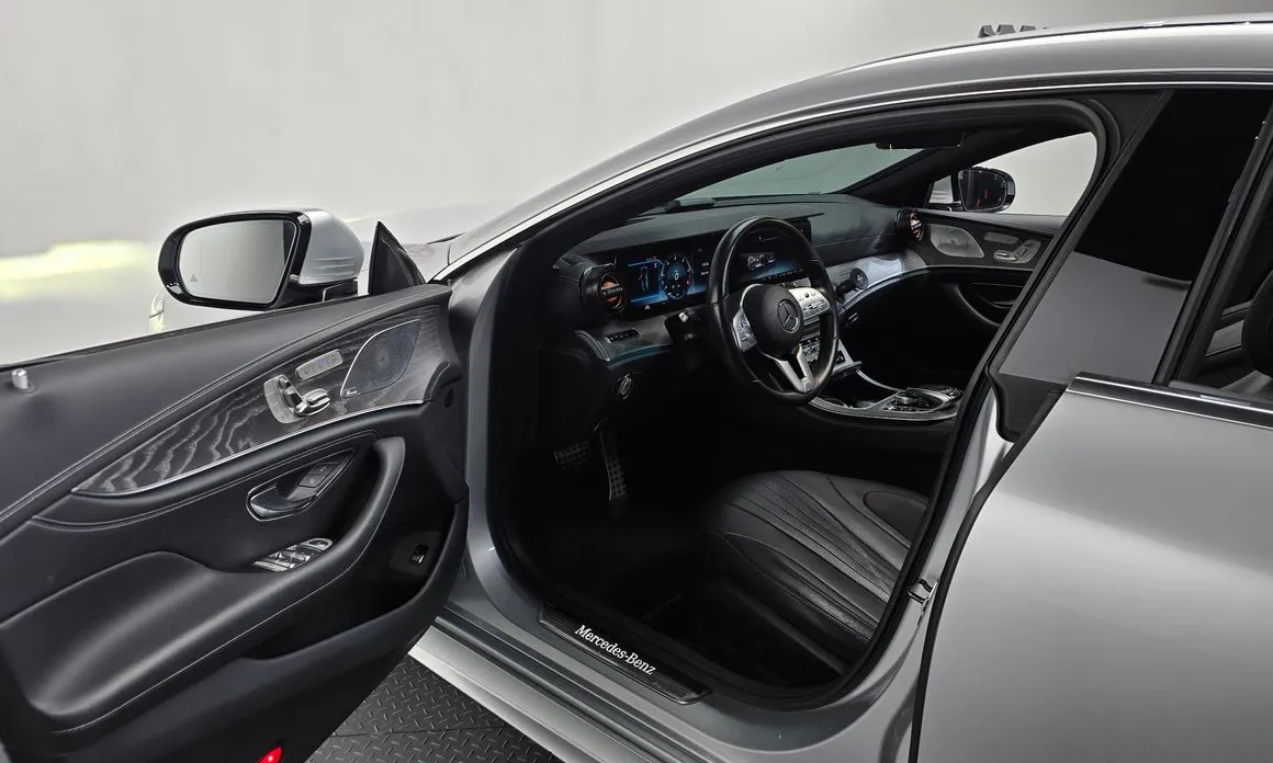 Mercedes-Benz CLS-Class