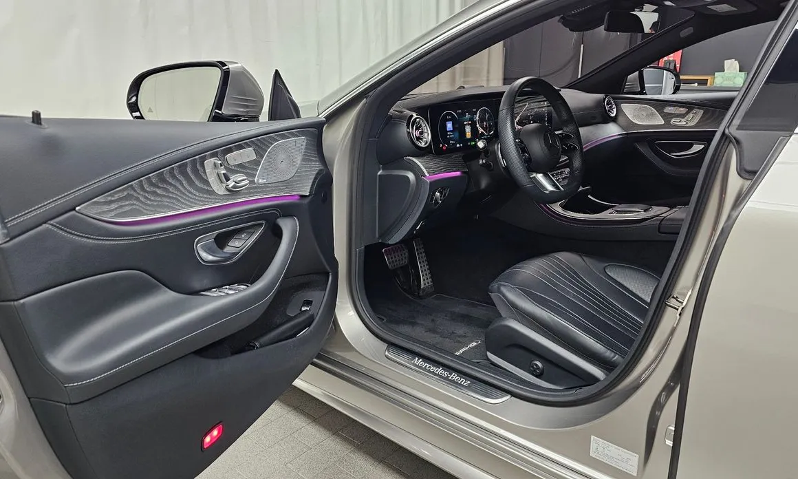 Mercedes-Benz CLS-Class