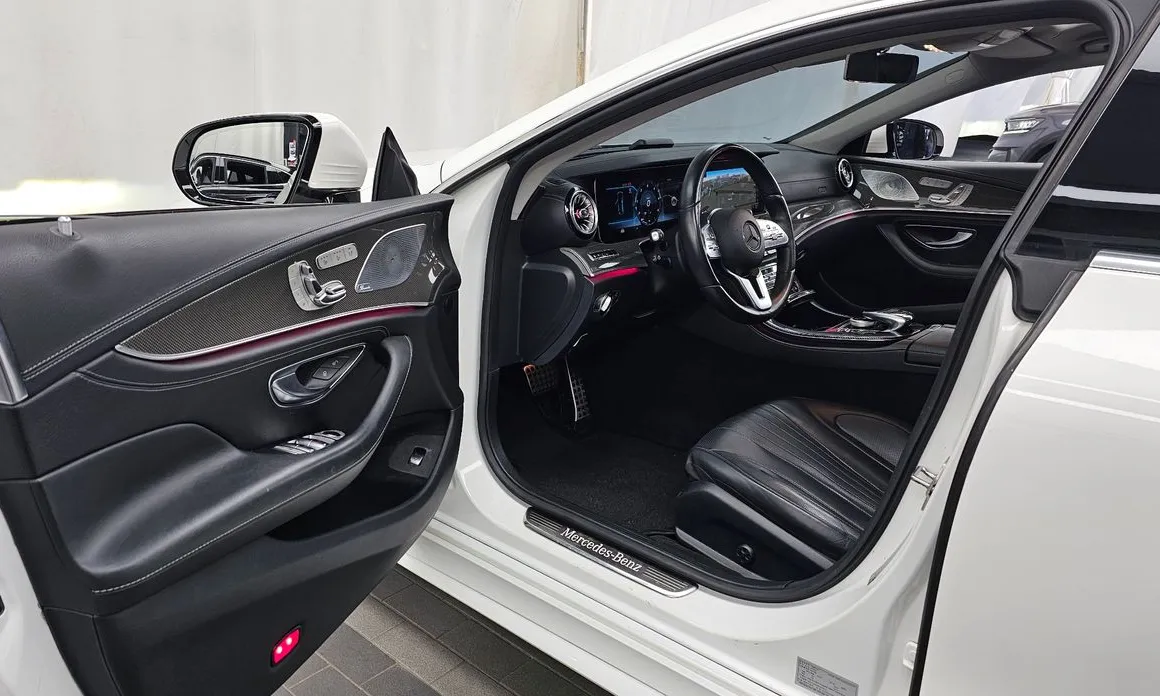 Mercedes-Benz CLS-Class