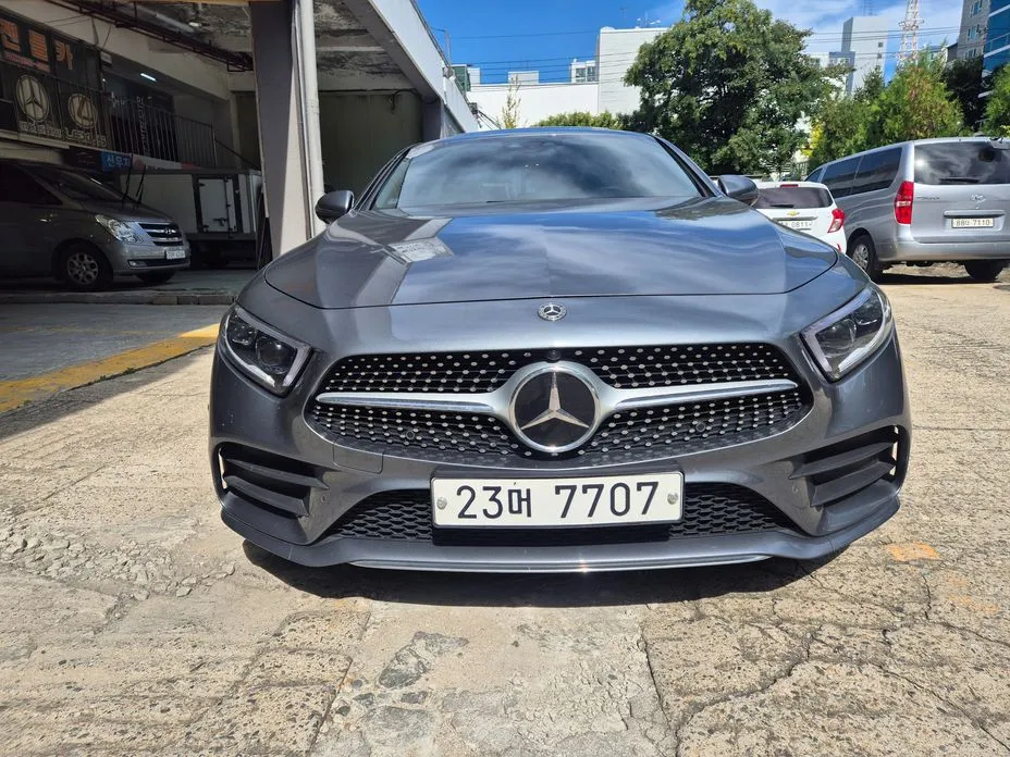 Mercedes-Benz CLS-Class