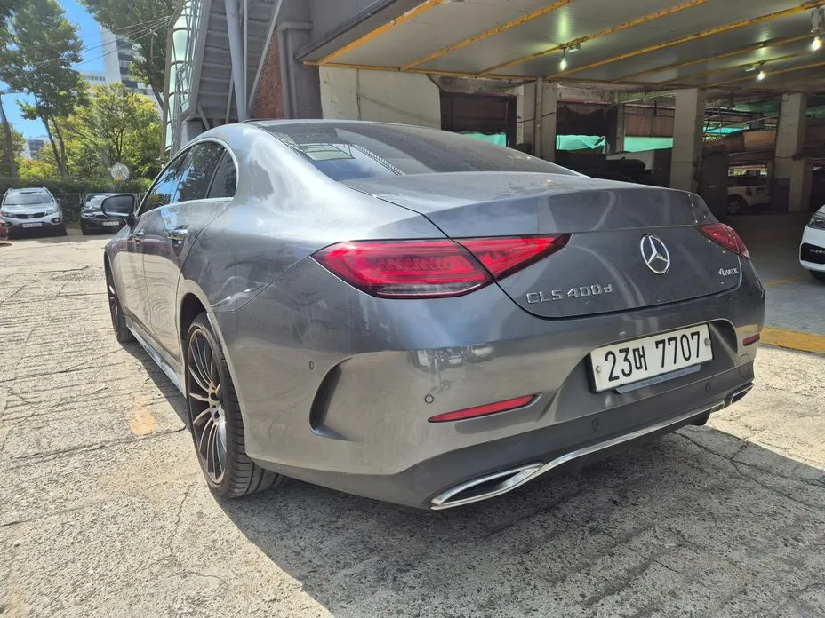 Mercedes-Benz CLS-Class