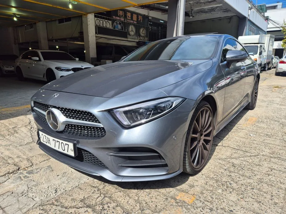 Mercedes-Benz CLS-Class