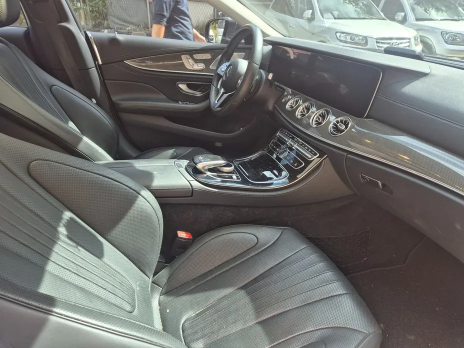 Mercedes-Benz CLS-Class