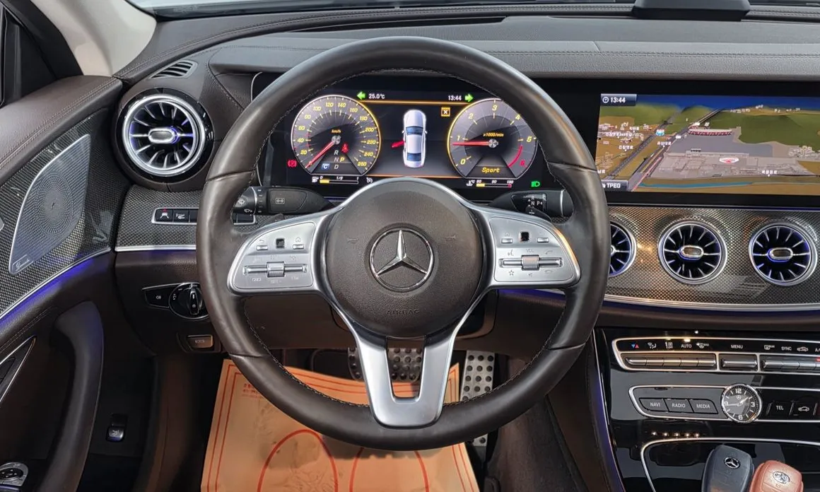 Mercedes-Benz CLS-Class