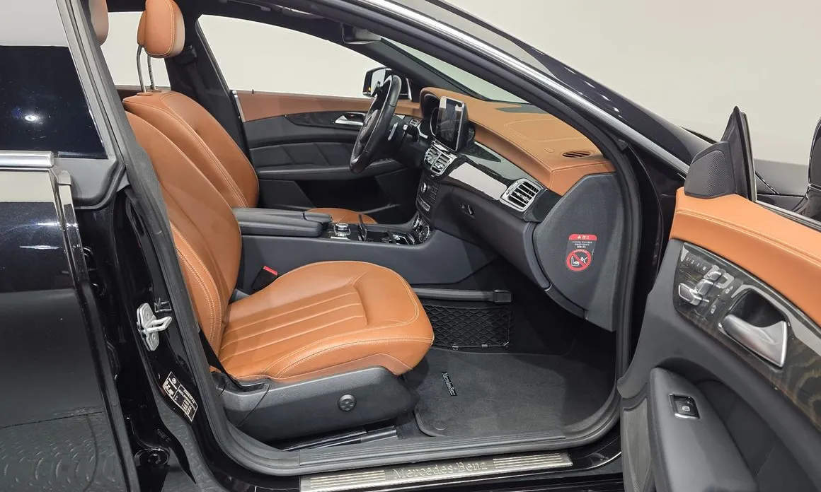 Mercedes-Benz CLS-Class