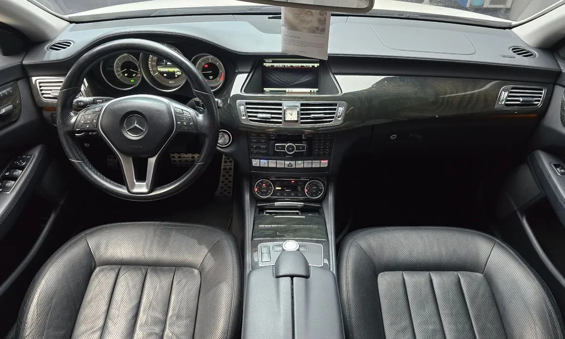 Mercedes-Benz CLS-Class