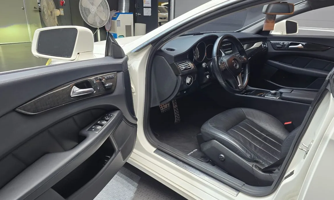 Mercedes-Benz CLS-Class
