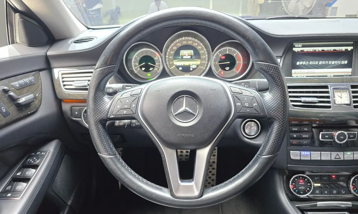 Mercedes-Benz CLS-Class