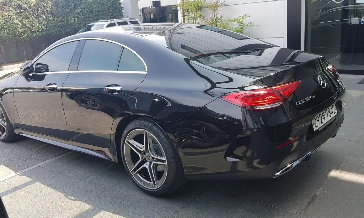 Mercedes-Benz CLS-Class