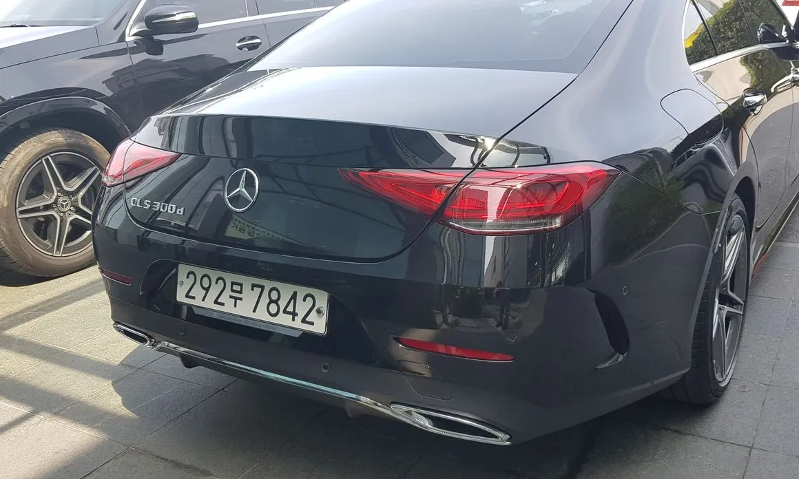Mercedes-Benz CLS-Class