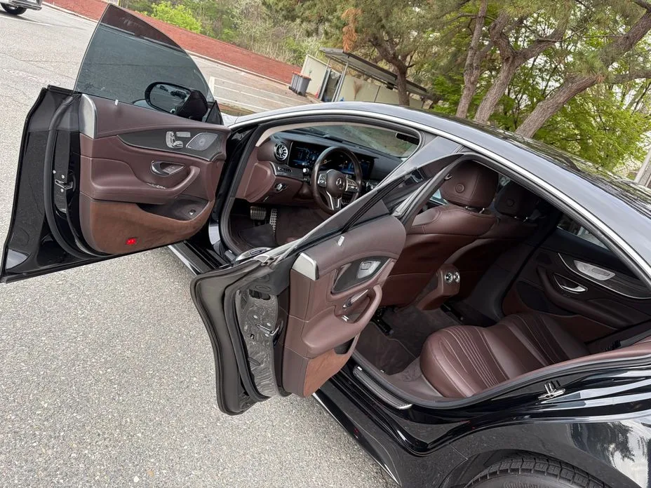 Mercedes-Benz CLS-Class